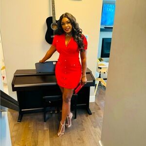 Meet your Posher, Yvette